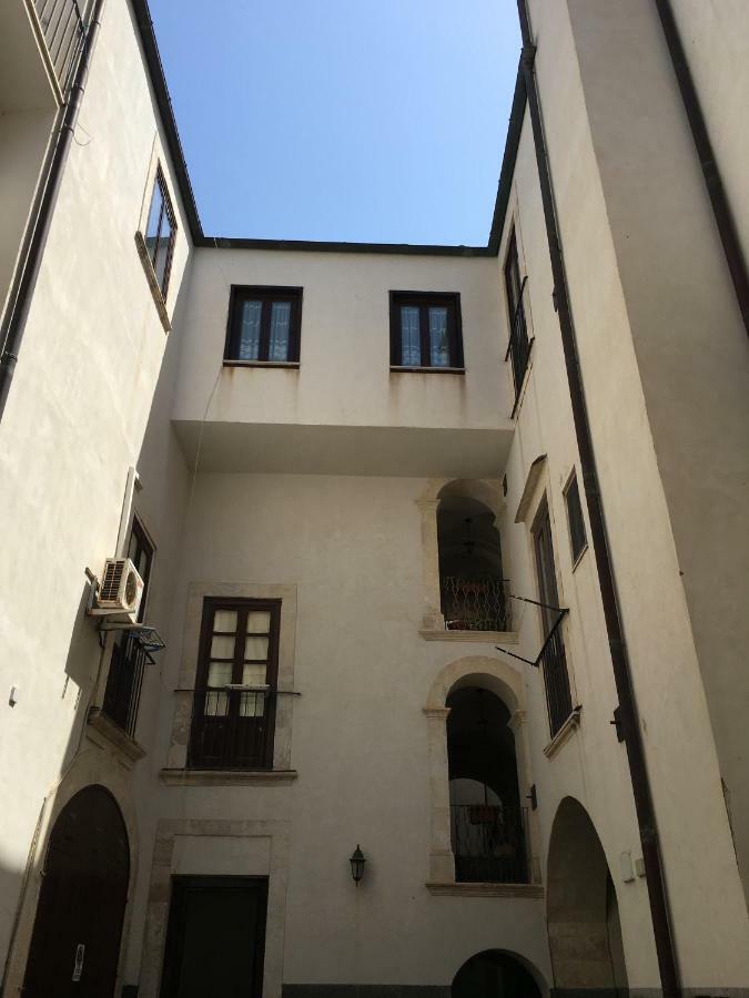 Maniace 57, Ortigia Historic Center, 200 Mt From The Beach 锡拉库扎 外观 照片